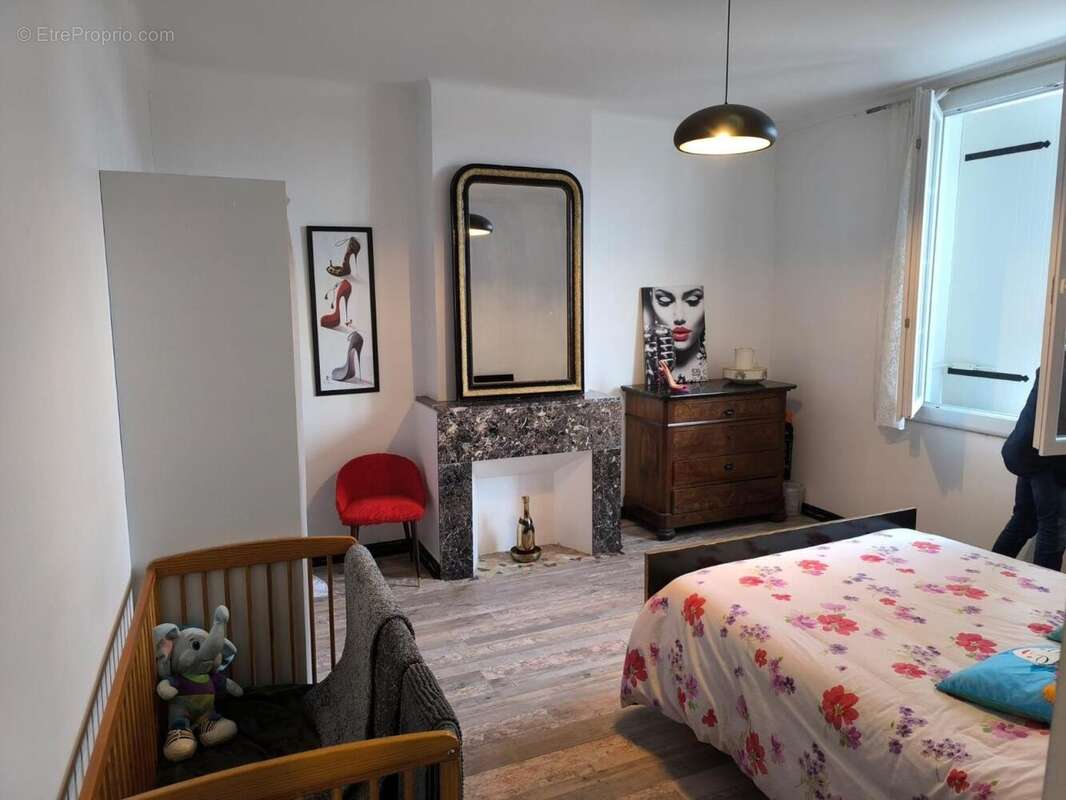 Maison 212 m² à Sainte-Gemme  - photo 8