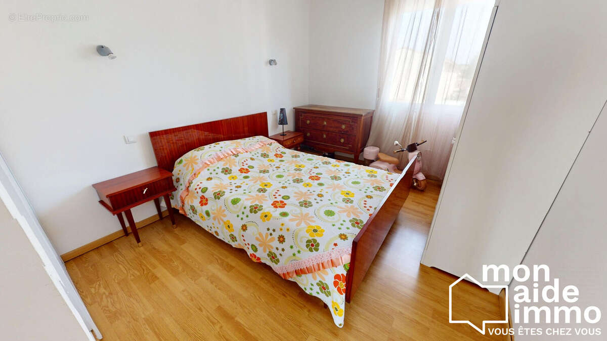 Maison 80 m² à Floirac  - photo 9