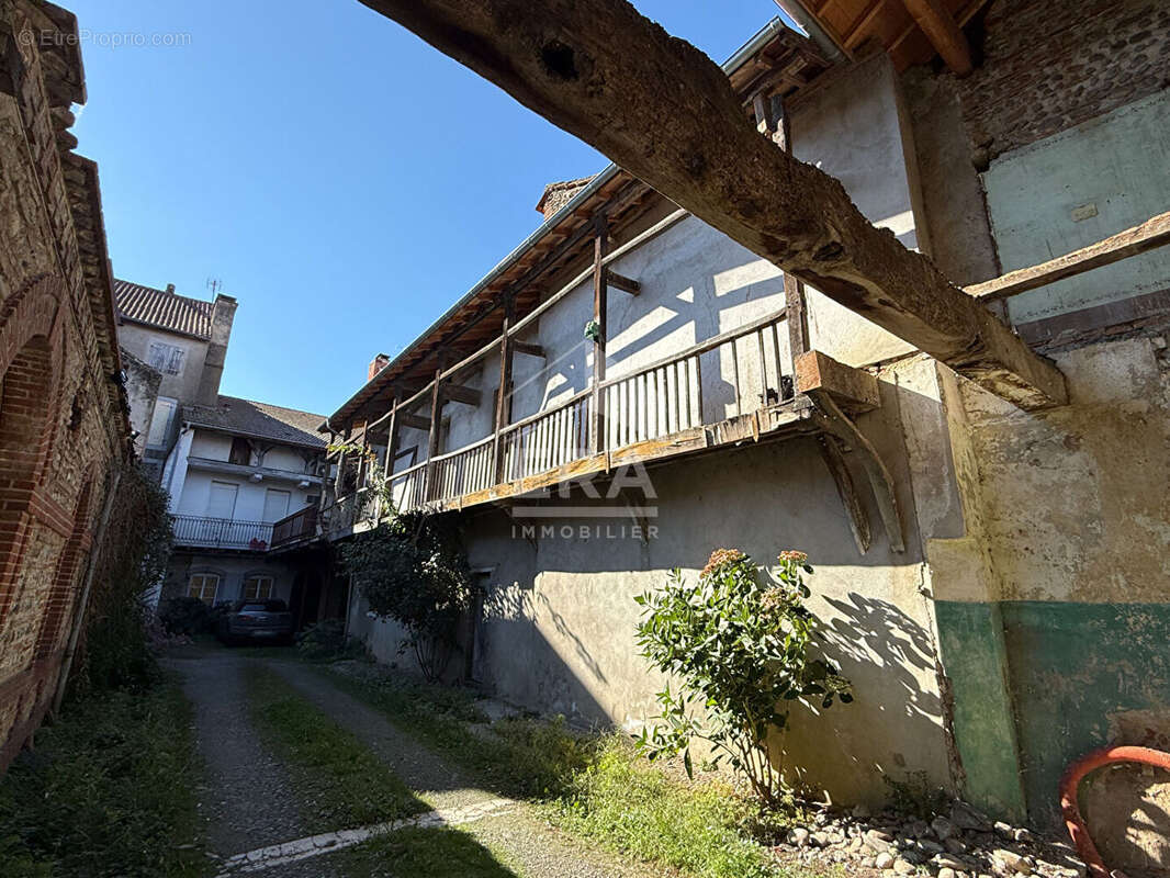 Appartement à VIC-EN-BIGORRE