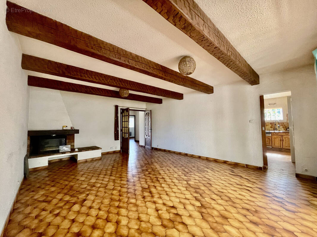 Maison à SIX-FOURS-LES-PLAGES