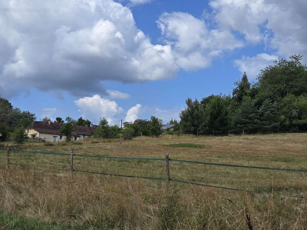 Maison à LAVEYSSIERE