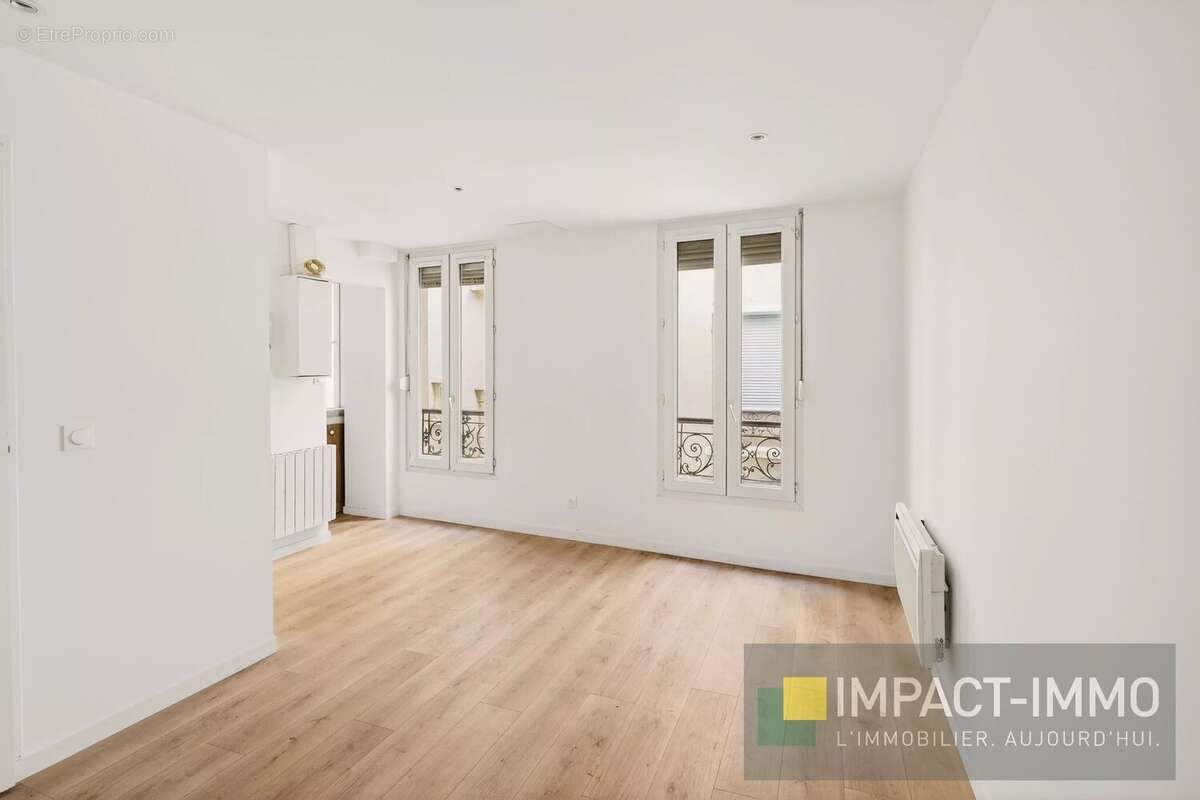 Appartement à PARIS-18E
