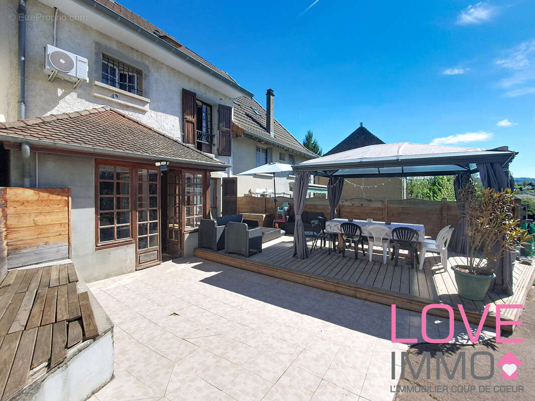 Maison à LES ABRETS