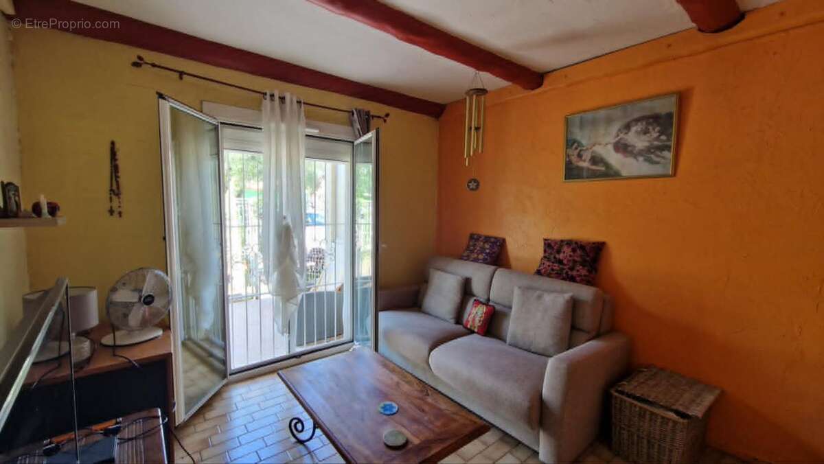 Maison à POUSSAN