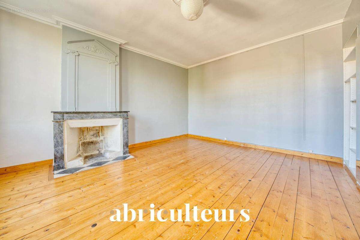 Maison de caractère de 242 m² en vente à Saintes (17100) - photo 17