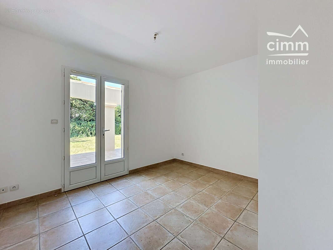 Maison 90 m² à Mazan  - photo 8