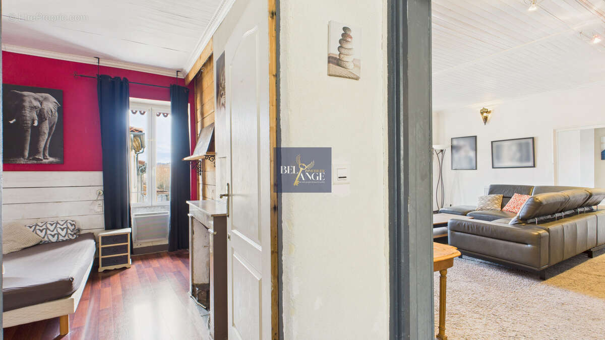 Maison à VILLENEUVE-DE-BERG