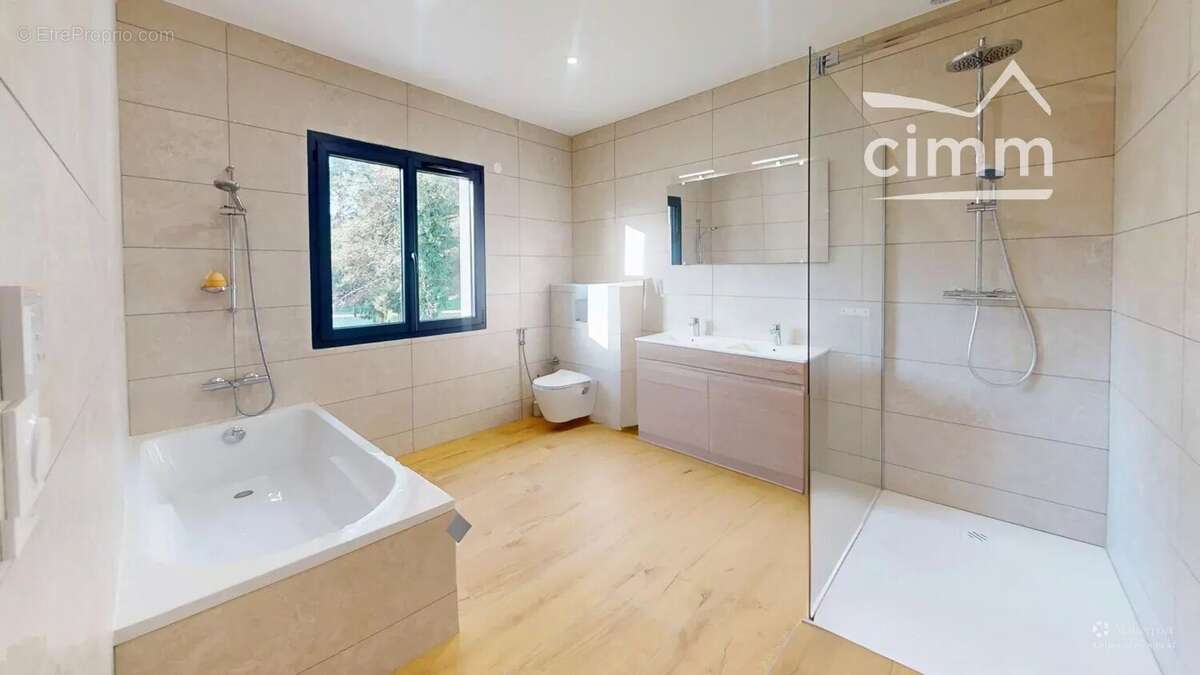 Maison à SAINT-CYR-EN-VAL