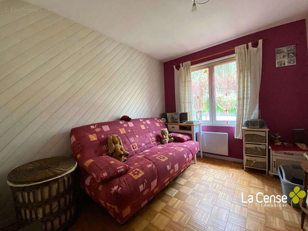 Maison à PERONNE-EN-MELANTOIS