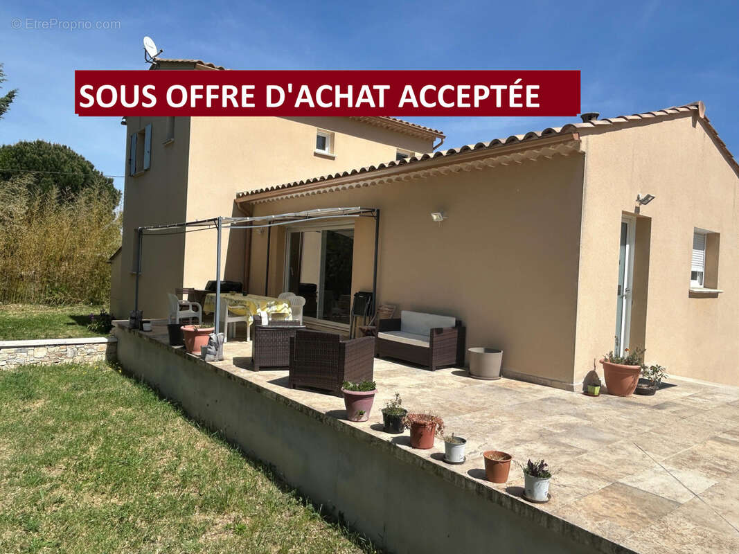 Maison à SAINT-QUENTIN-LA-POTERIE