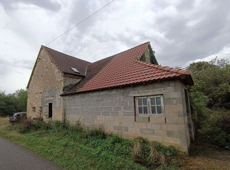 Maison à REUILLY