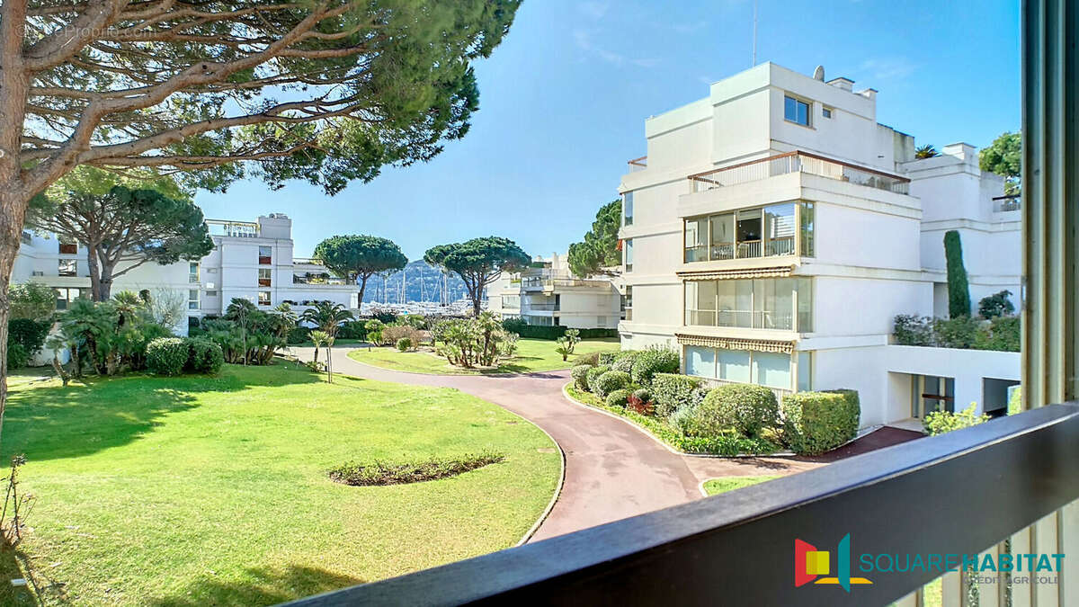 Appartement à MANDELIEU-LA-NAPOULE