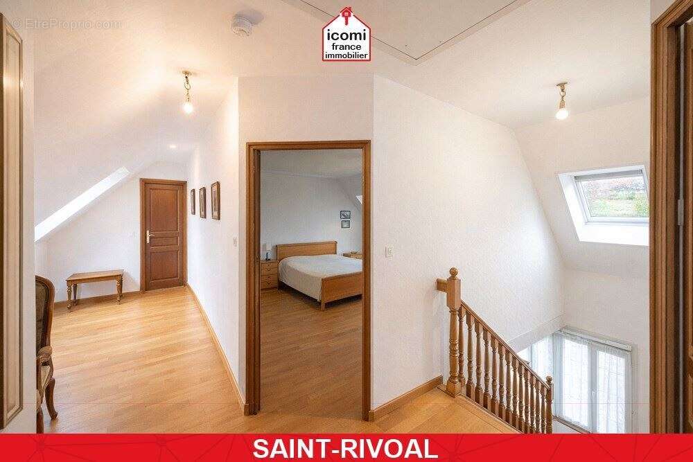 Maison à SAINT-RIVOAL