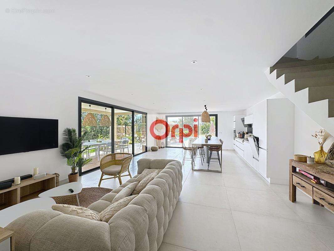 Villa contemporaine -  4 suites - Piscine proche Plages - photo 17