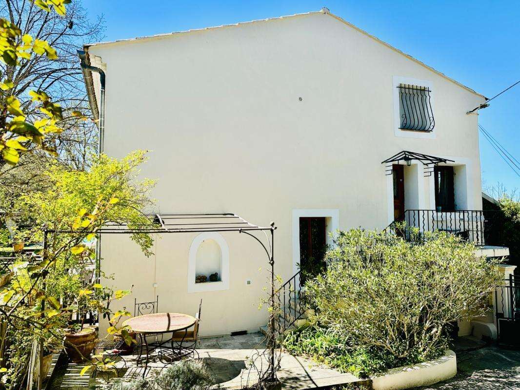 Maison à LE PUY-SAINTE-REPARADE