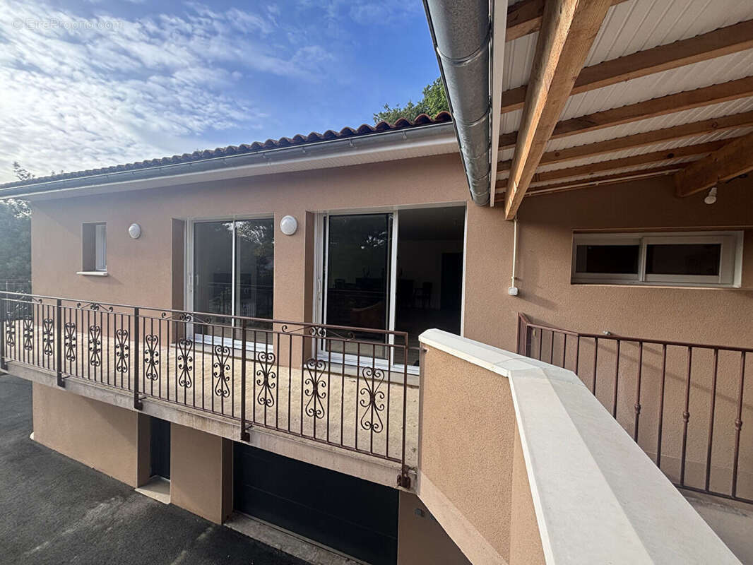 Maison à SAINT-BENOIT