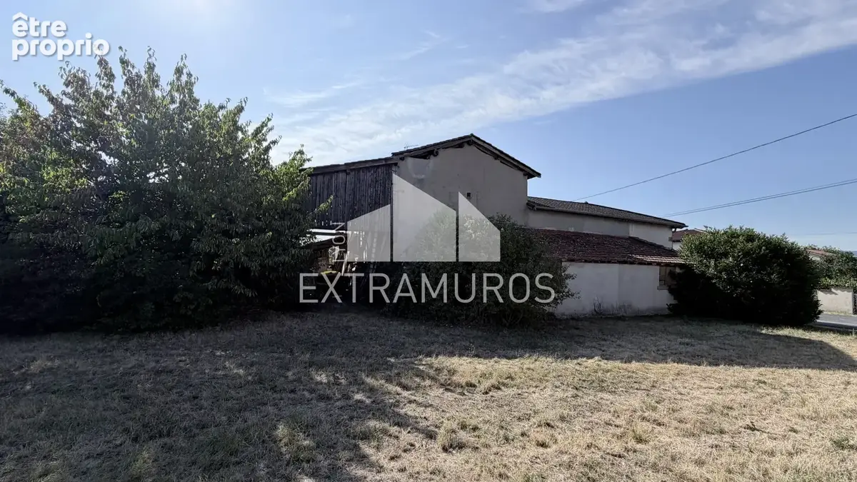 A vendre en exclusivite a saint germain/nuelles ancienne ferme beaujolaise avec annexes - photo 9