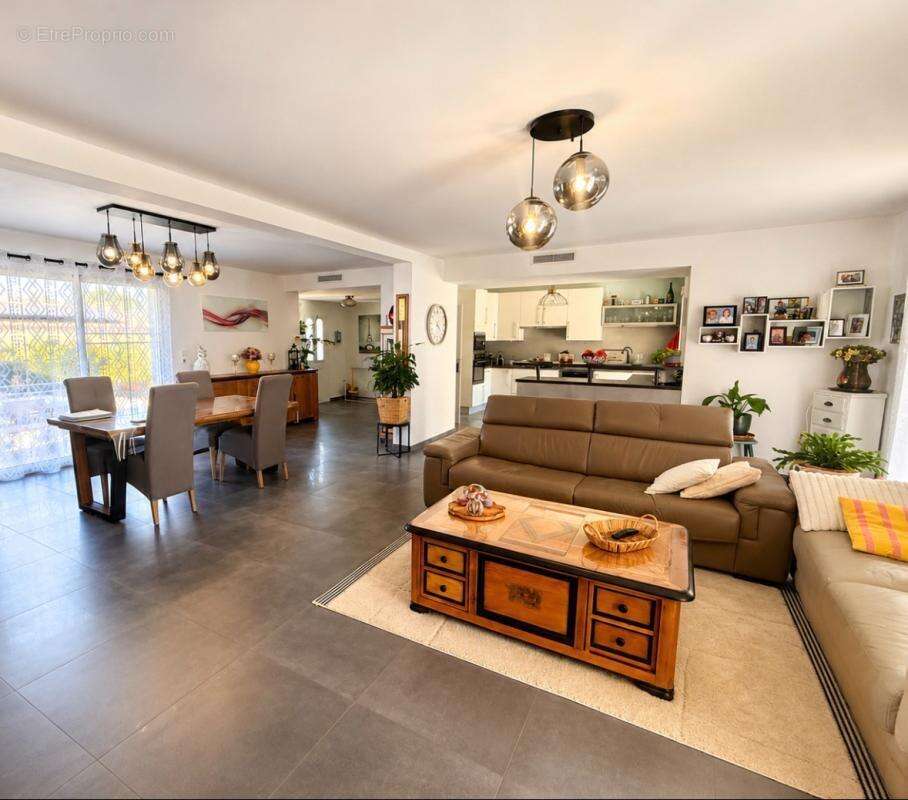 Vente Villa Lezignan Corbieres - 5 pièce(s) - 141 m2 - 498 000 - photo 2