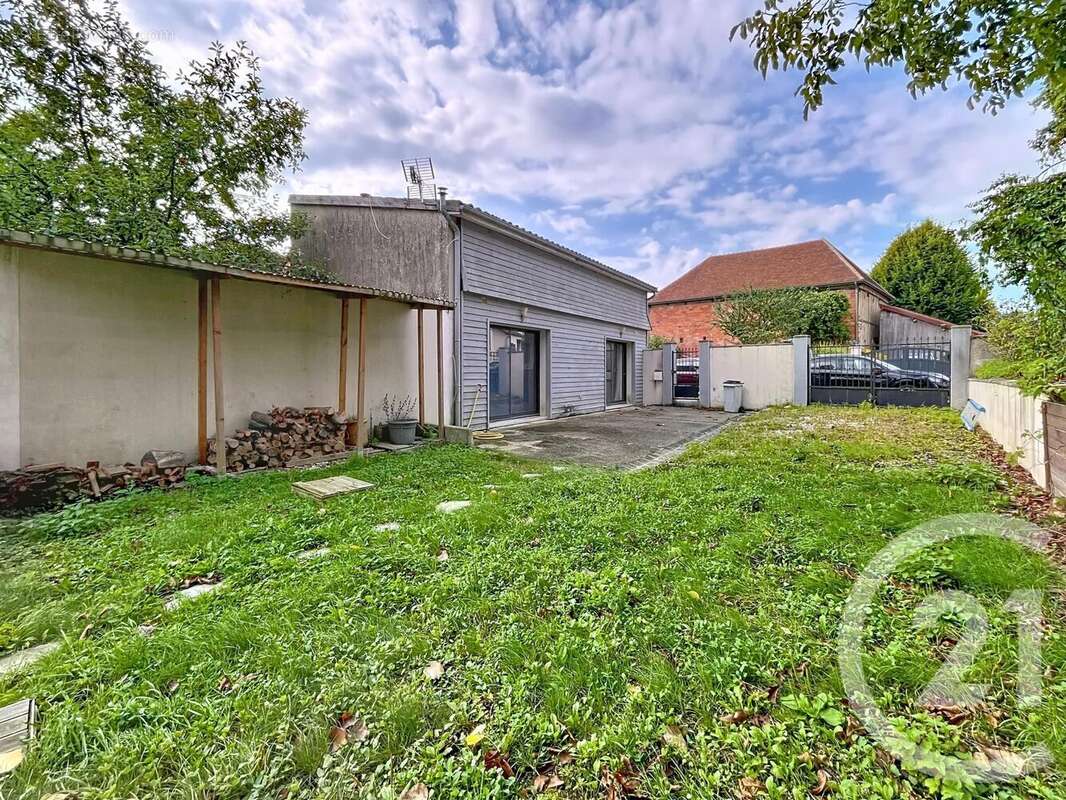 Maison à MONTIERAMEY