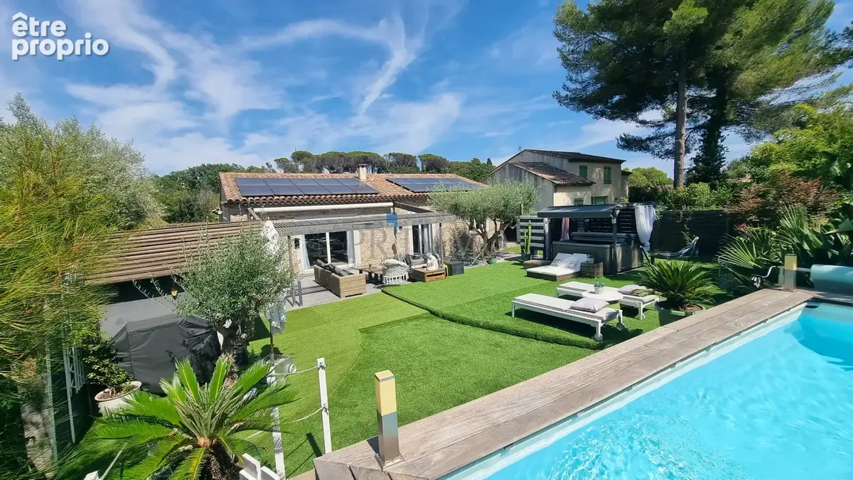 Maison à FREJUS