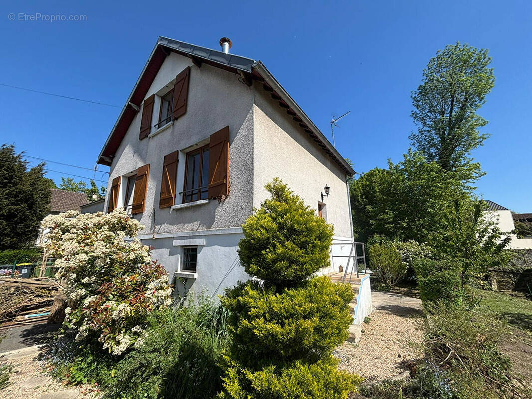 Maison à COULOMMIERS