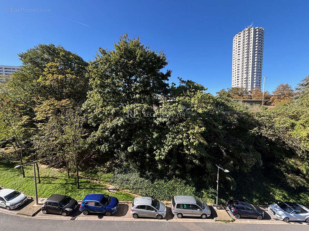 Appartement à LYON-9E