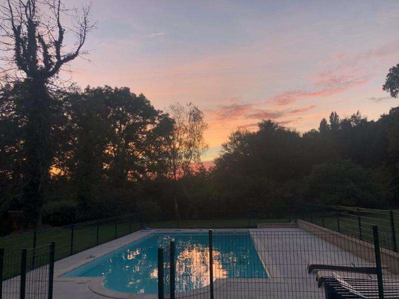 Autre à SAINT-HILAIRE-BONNEVAL