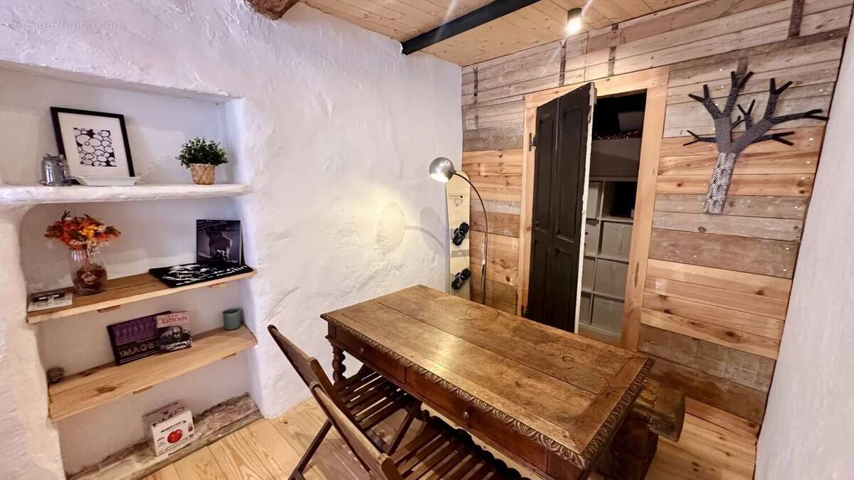 Appartement de village rénové avec caves voûtées — Haut de Cagnes - photo 5