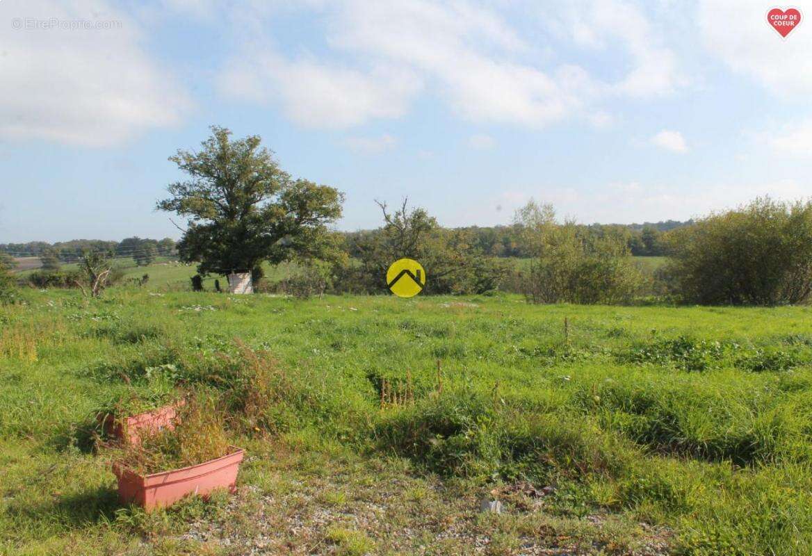 Maison à NERIS-LES-BAINS