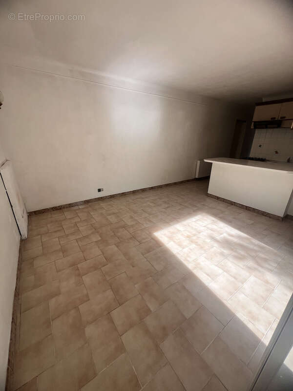 Maison à LE MUY