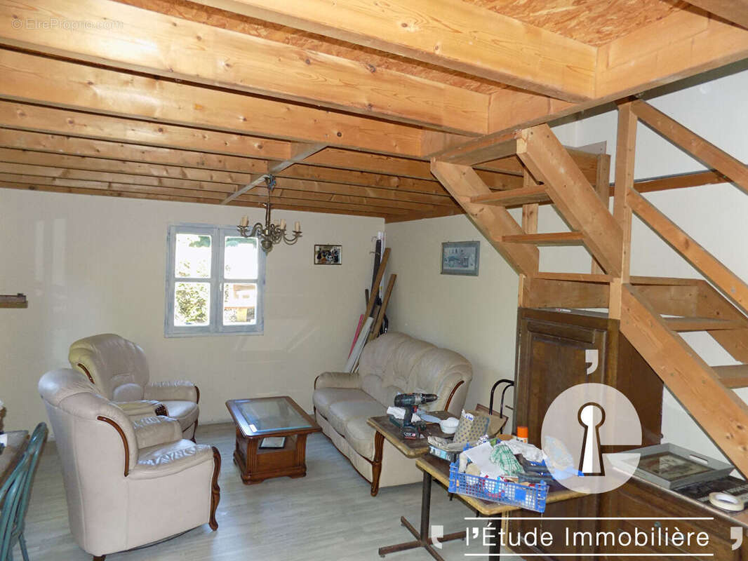 Terrain à VILLIERS-CHARLEMAGNE