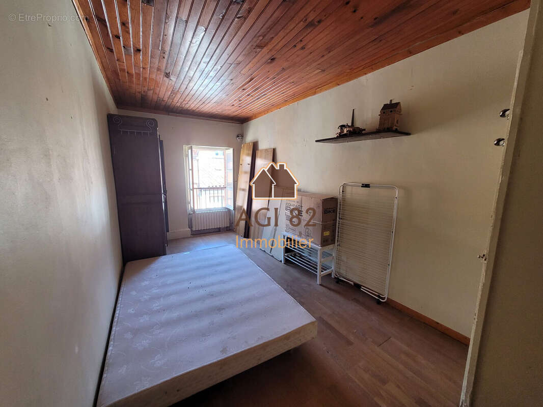 Maison à CASTELSARRASIN