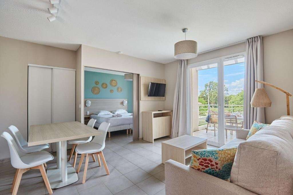 Appartement à LA LONDE-LES-MAURES
