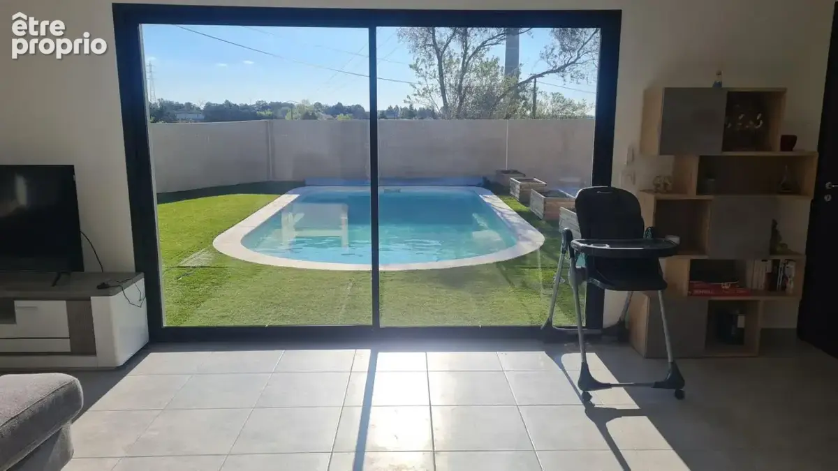BOISSET et GAUJAC Confortable Villa de 101 M2, 3 Chambres tout confort avec piscine sur 620 M2 de terrain - photo 4
