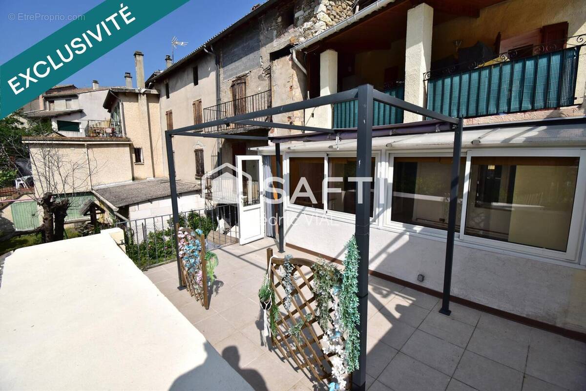 Photo 1 - Appartement à SAINT-ANDRE-LES-ALPES