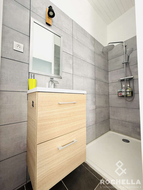 Maison à SAINT-JEAN-D'ANGELY