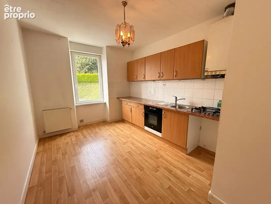 ST POL DE LEON, appartement T3 1er étage vue mer... - photo 2