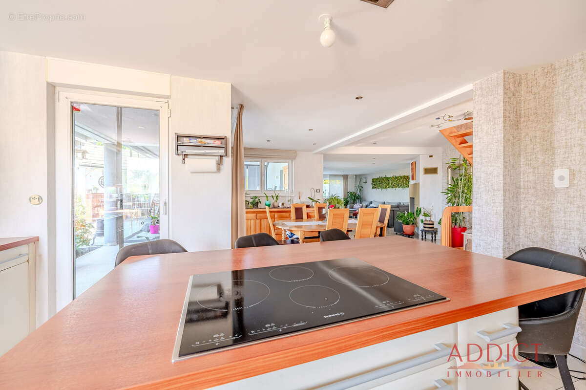 Maison à WIWERSHEIM