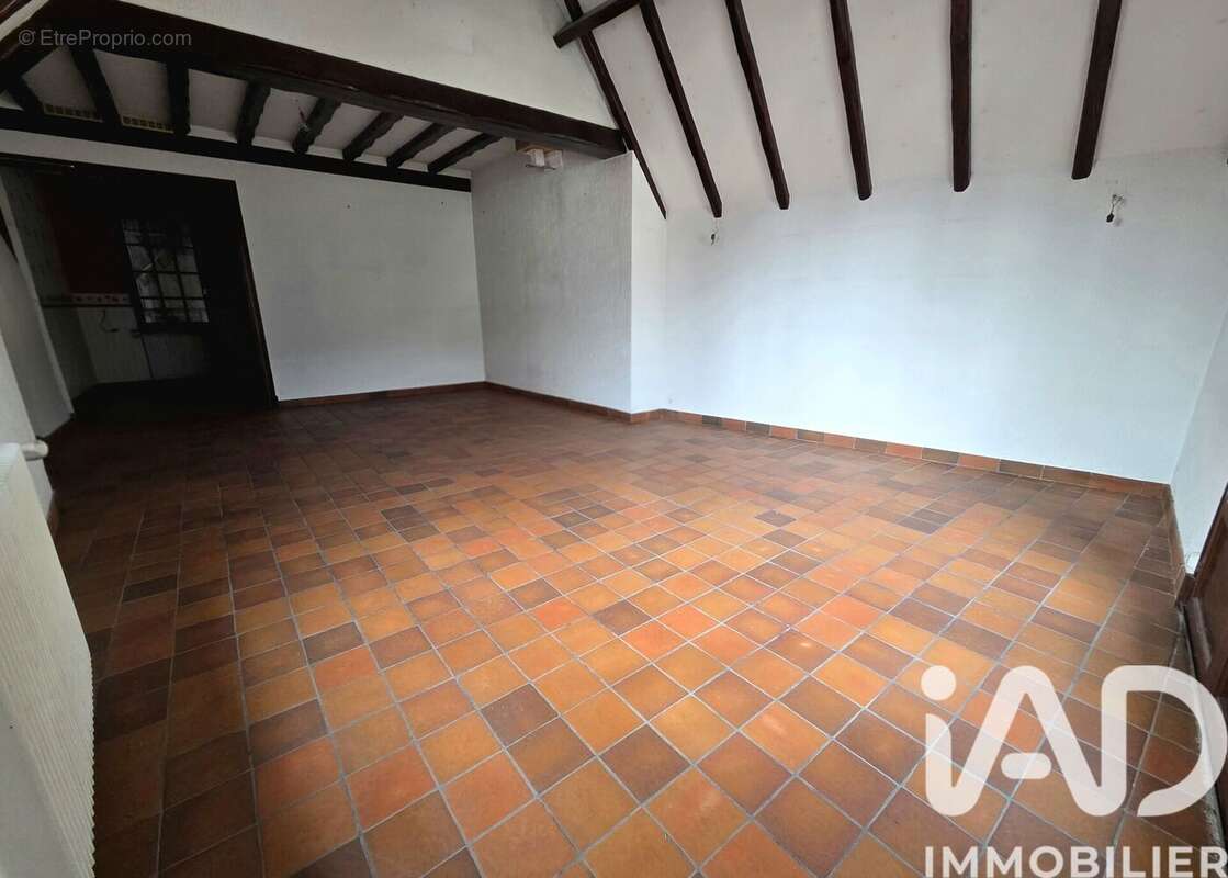 Photo 3 - Maison à LA CHAPELLE-EN-SERVAL