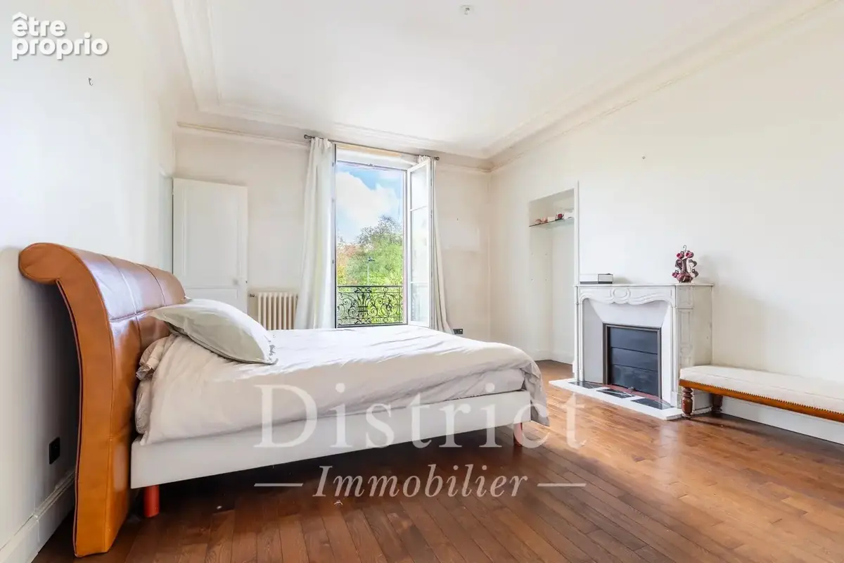 Saint-Maurice – Demeure de charactère de 617m² avec dépendance - photo 8