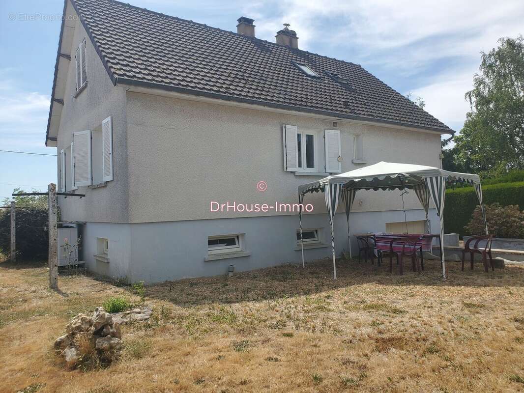 Maison 96 m² à Illiers-Combray  - photo 2