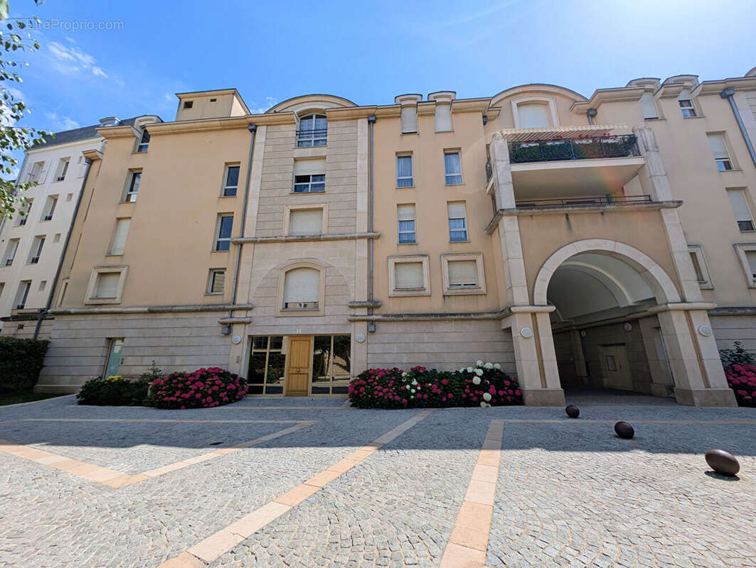 Appartement à MAISONS-LAFFITTE