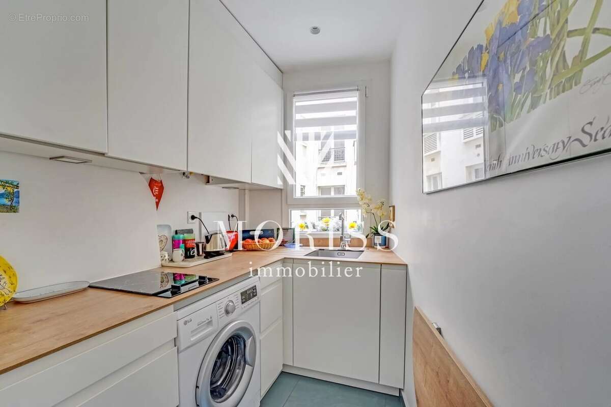 Appartement à PARIS-17E