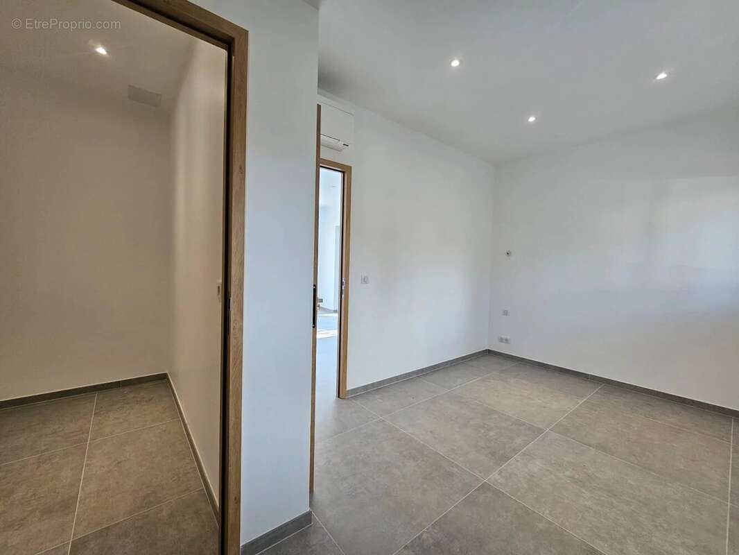 Appartement à SAINT-RAPHAEL