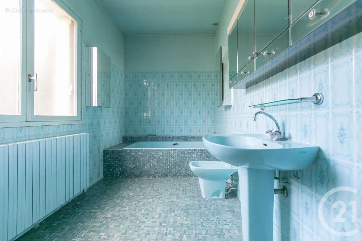 Maison à LIMEIL-BREVANNES