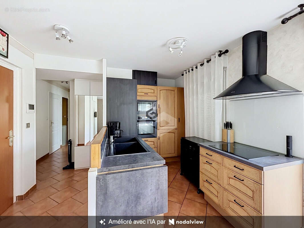 Appartement 68 m² à Reims  - photo 4