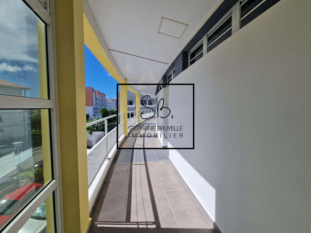 Commerce à FORT-DE-FRANCE