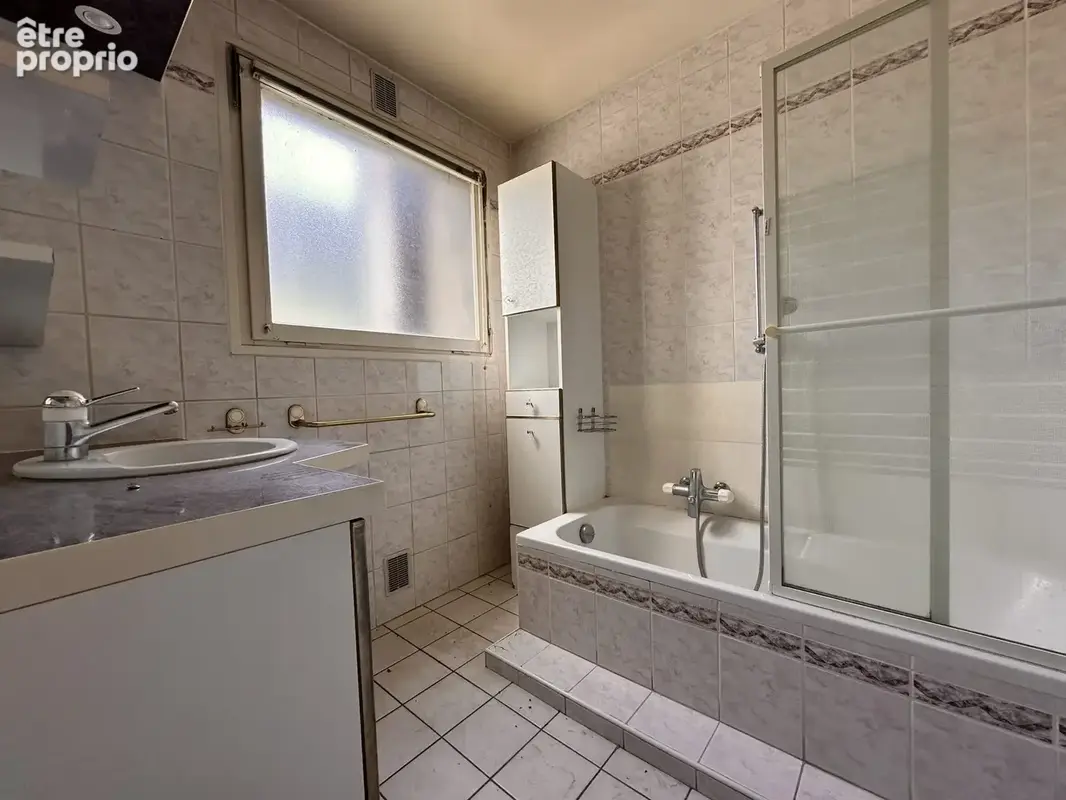 Appartement 96 m² à Cluses  - photo 9