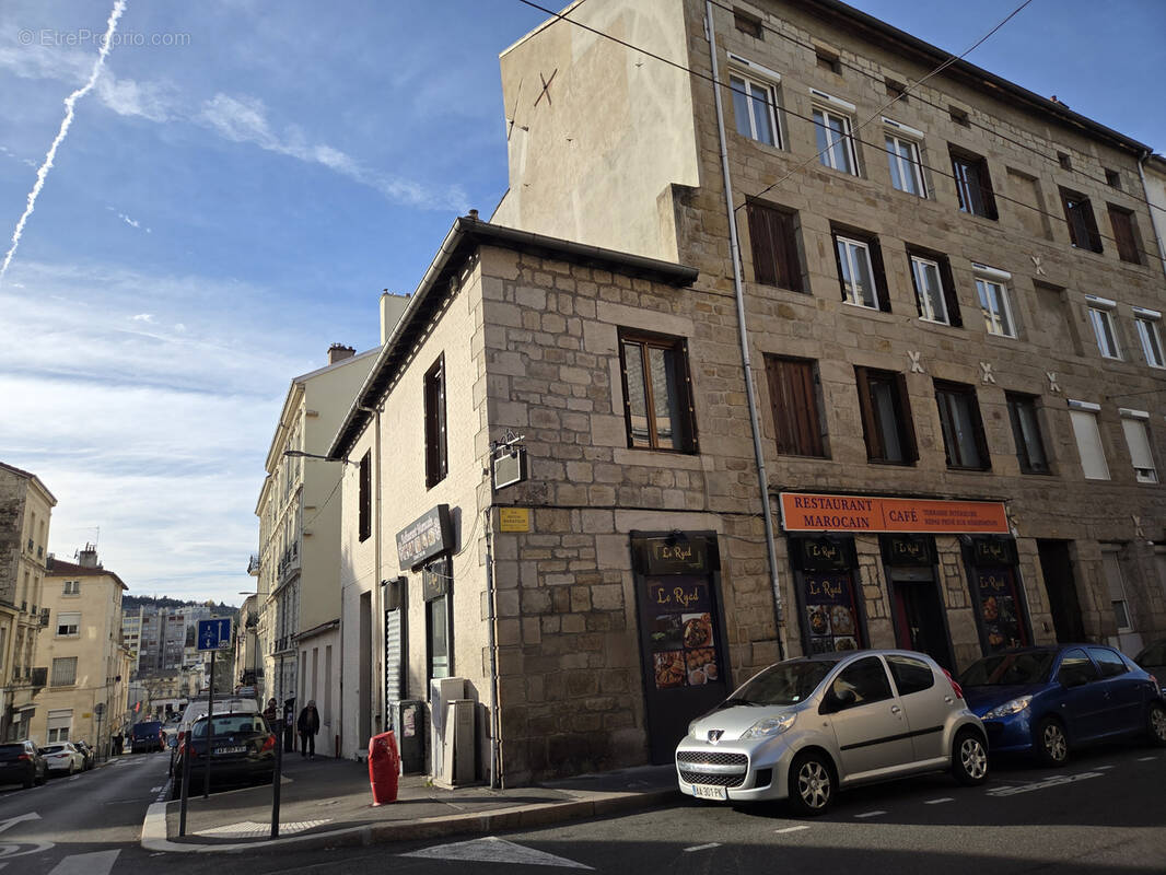 Appartement à SAINT-ETIENNE