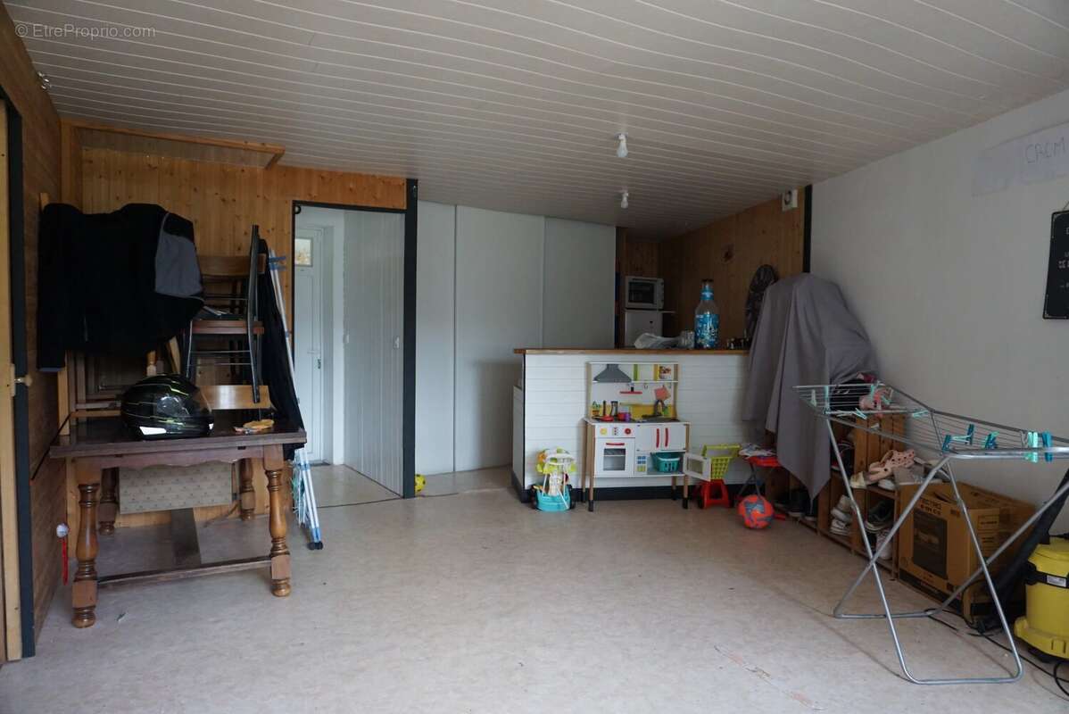 Maison à MALGUENAC